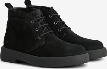 TOMMY HILFIGER Chukka Boots in Schwarz