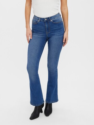 VERO MODA Flared Jeans 'SIGA' in Blauw: voorkant