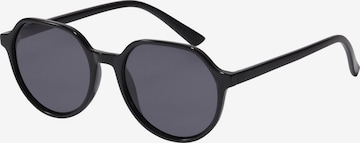Pilgrim Слънчеви очила 'TRIANA' в черно: отпред