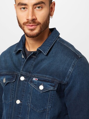 Tommy Jeans Between-Season Jacket in Blue