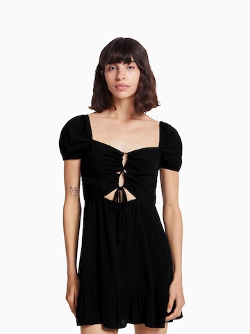 Bershka Letní šaty – černá: přední strana