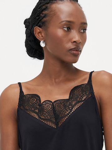 Vero Moda Petite Τοπ 'VMGLADYS' σε μαύρο