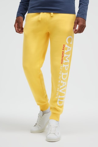CAMP DAVID Regular Pants in Yellow: front