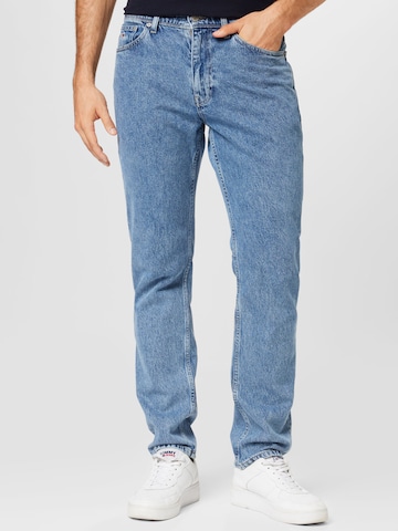 Tommy Jeans Regular Jeans 'ETHAN' in Blue: front