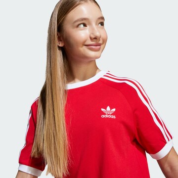 ADIDAS ORIGINALS Футболка 'Adicolor' в Красный
