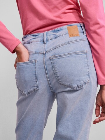 PIECES Regular Jeans 'Luna' in Blauw