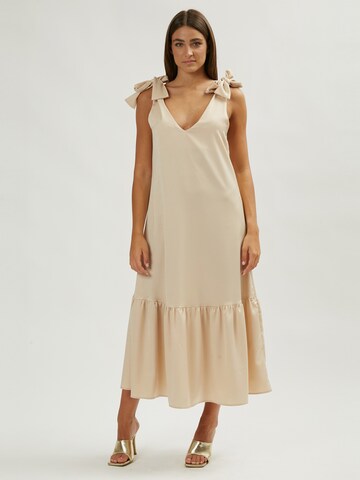 Influencer Summer dress in Beige: front