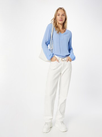 Kaffe Blouse in Blue