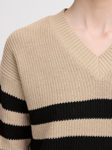 Pull-over ' OXKALA ' Oxmo en beige