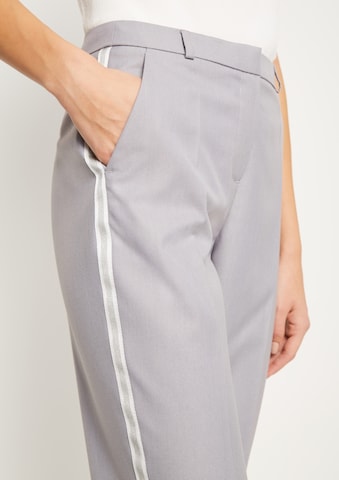 COMMA Regular Pleated Pants in Grey