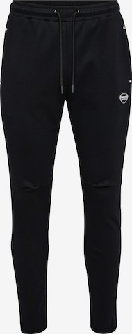 Hummel Regular Workout Pants in Black: front