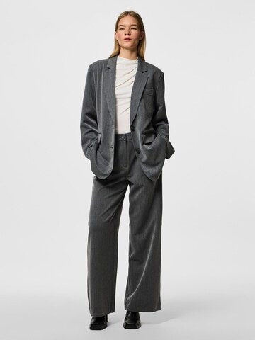 Wide leg Pantaloni 'PCKamil' di PIECES in grigio