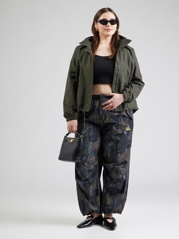 Vero Moda Curve Демисезонная парка 'VMCZoa' в Зеленый