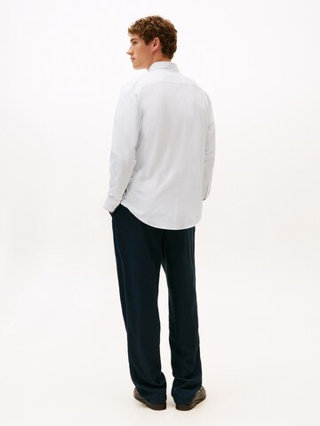 TOMMY HILFIGER Regular fit Риза 'PERFORMANCE' в бяло: отзад