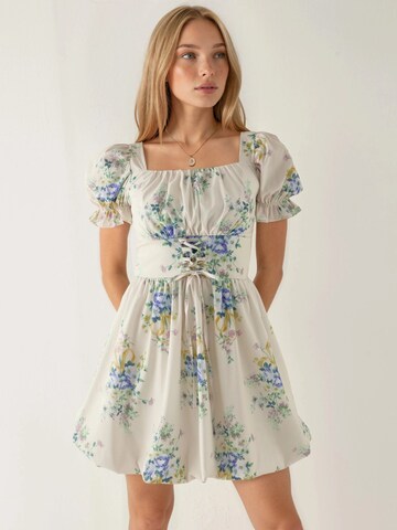 Busem Dress in White: front