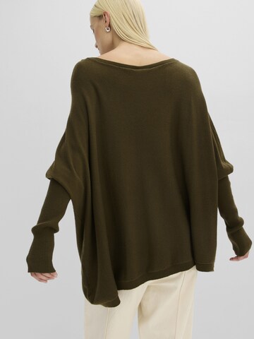 bonprix Pullover in Grün