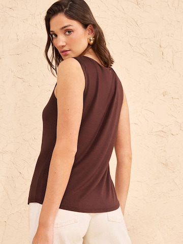 love & roses Top in Beige