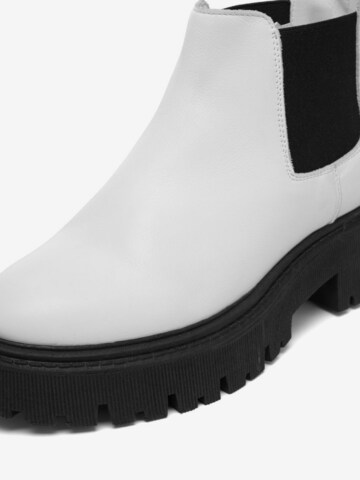 Bianco Chelsea boots 'Garbi' in Wit