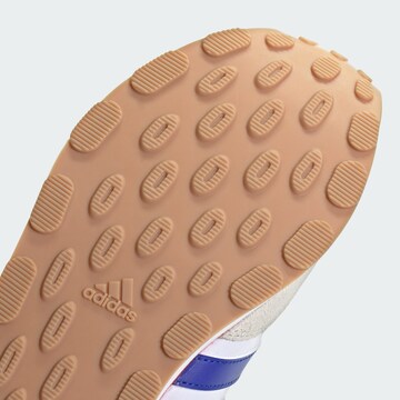Baskets basses ADIDAS SPORTSWEAR en blanc