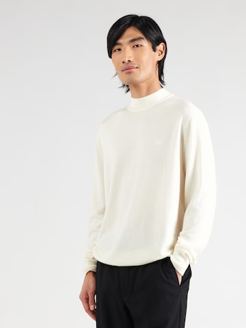 Pull-over Calvin Klein en blanc : devant