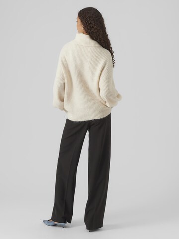 VERO MODA Sweater 'JULIE' in Beige