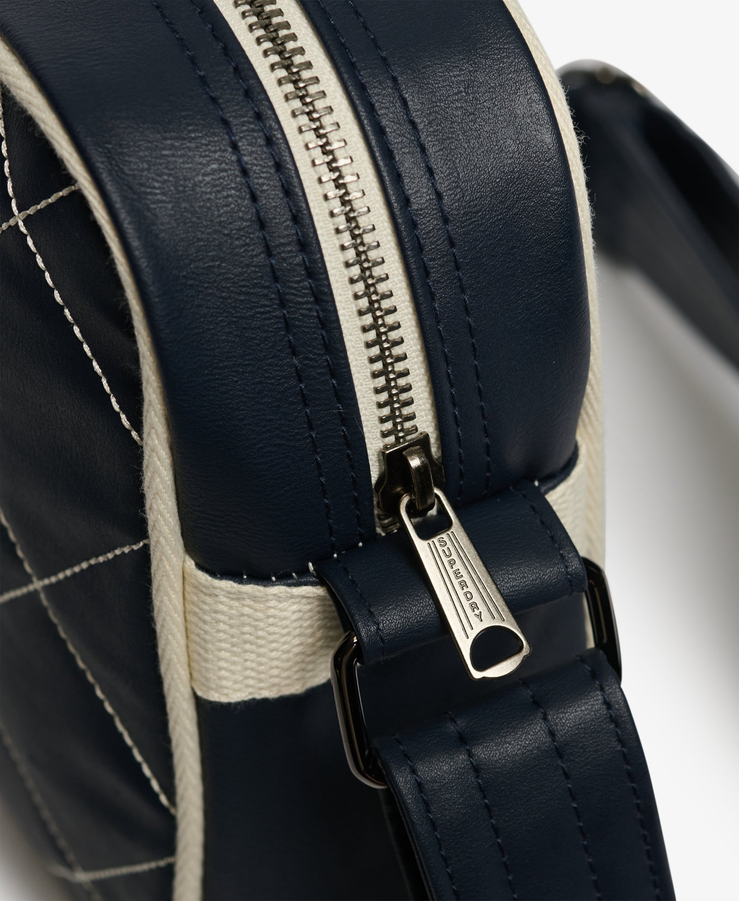 Superdry & Co Schoudertas in Geel