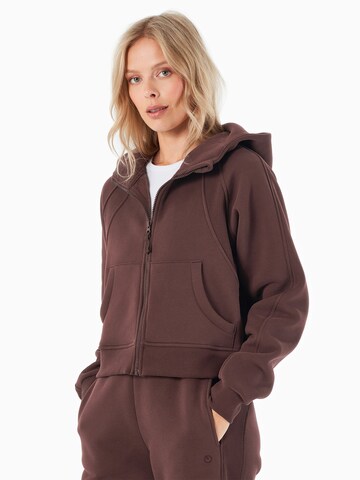 Organication Sweatjacke in Braun