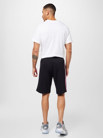 Nike Sportswear Szabványos Nadrág - fekete