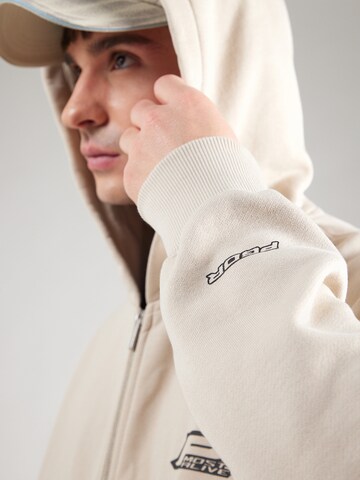 Pegador Sweatjacka 'Fox' i beige