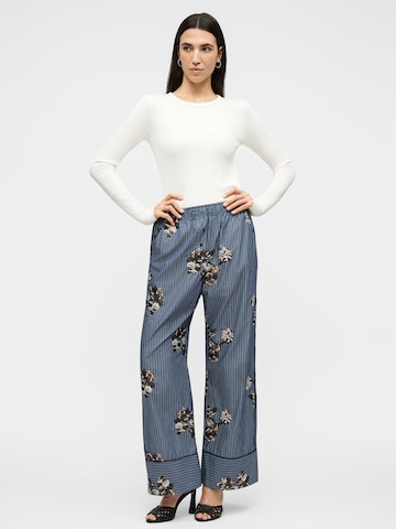 Munthe - Loosefit Pantalón 'NIKITA' en azul