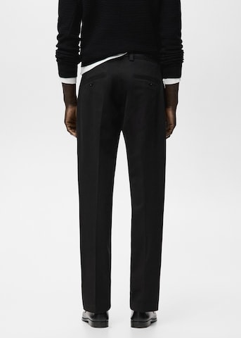 MANGO MAN Regular Pleated Pants 'Koda' in Black