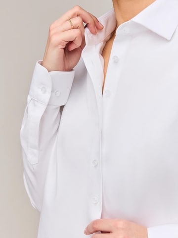 Chemisier 'Women’s Regular Fit Blouse' Vander Amsterdam en blanc