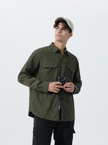 Youthup Regular fit Button Up Shirt in Green