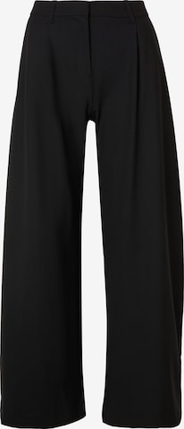 WEEKDAY - Pierna ancha Pantalón plisado 'Dara' en negro: frente