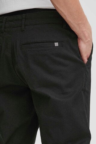 !Solid Regular Pants 'Derico' in Black