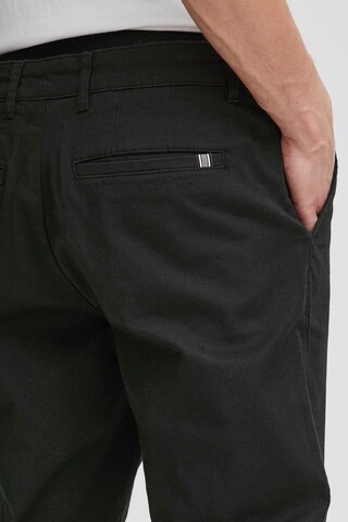 !Solid Regular Chino 'Erico Filip' in Zwart