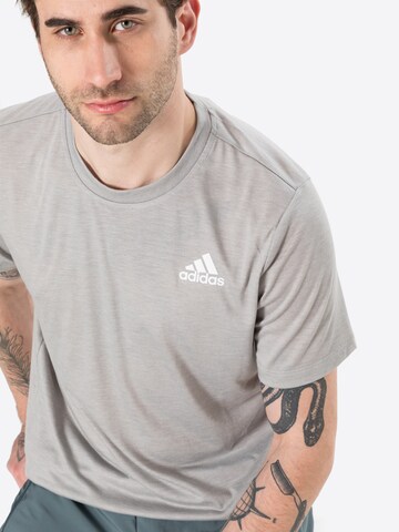 ADIDAS SPORTSWEAR Sportshirt 'Aeroready Designed To Move Heathered' in Grau
