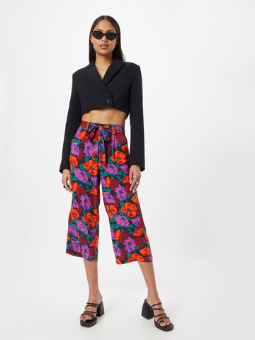 Wide leg Pantaloni cutați 'NOVA' de la ONLY pe mai multe culori