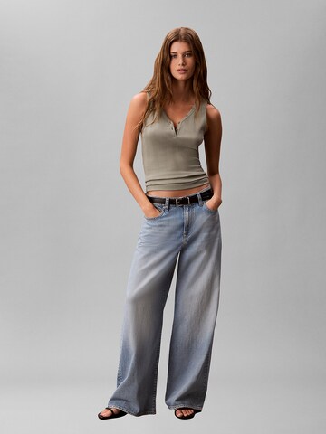 Haut Calvin Klein en gris