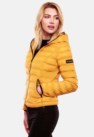 NAVAHOO - Chaqueta de entretiempo 'Neevia' en amarillo