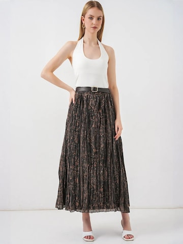 Bigdart Skirt in Black: front