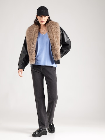 T-shirt 'PCALICE' PIECES Curve en bleu