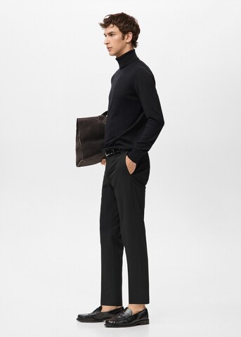 MANGO MAN Slim fit Pleated Pants 'Bologna' in Black