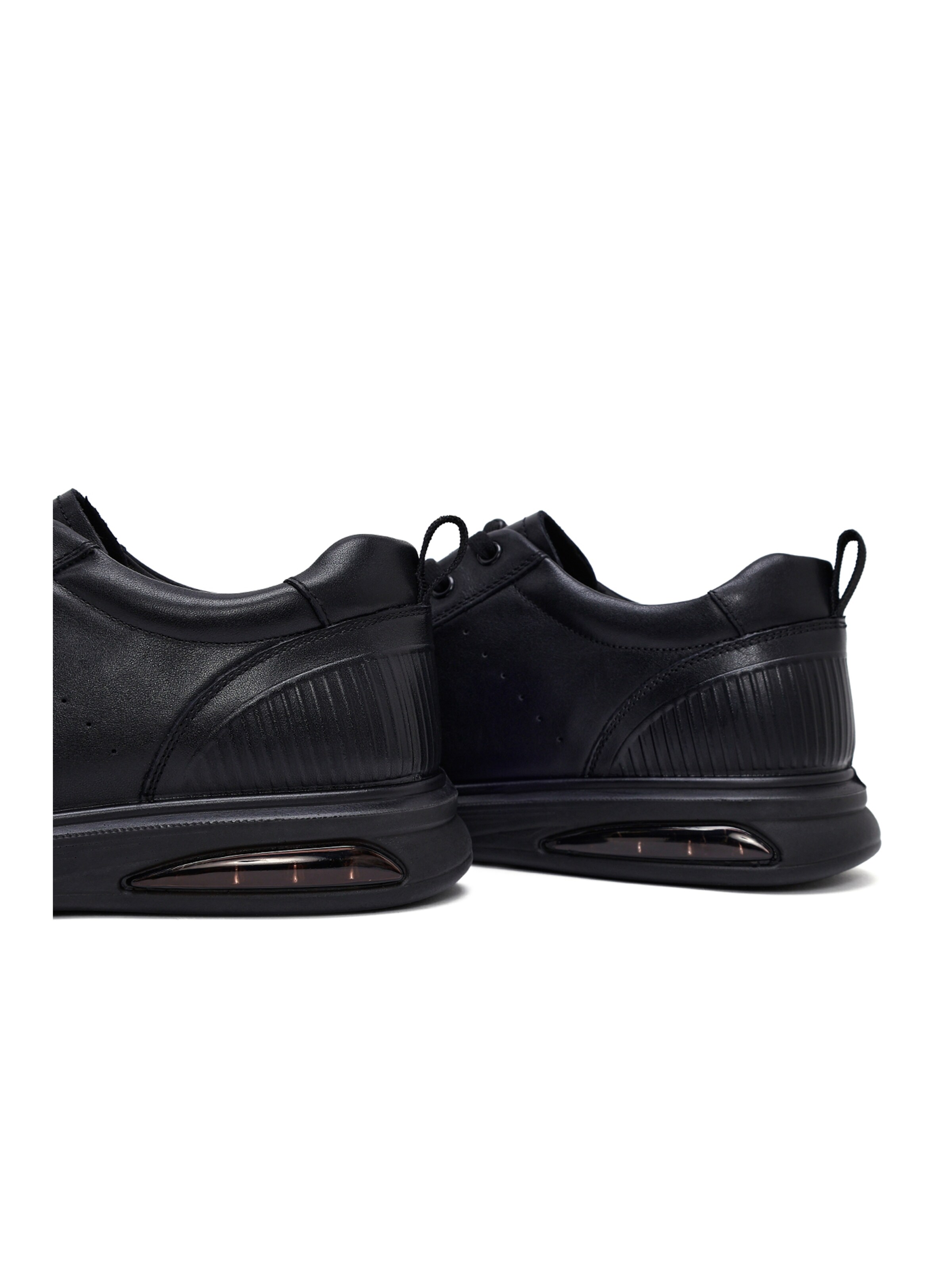 Derimod - Zapatillas deportivas bajas en negro