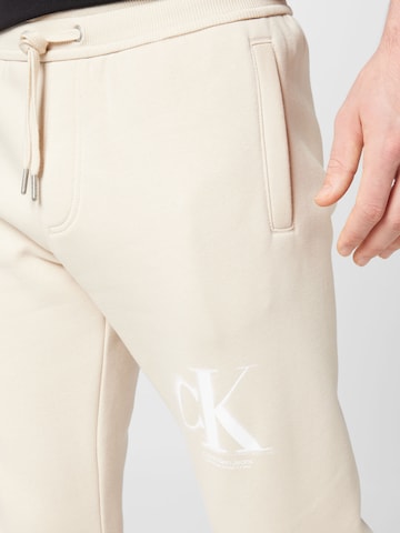 Calvin Klein Jeans Zúžený strih Nohavice - 