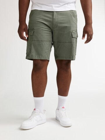 Petrol Industries regular Παντελόνι cargo σε πράσινο: μπροστά