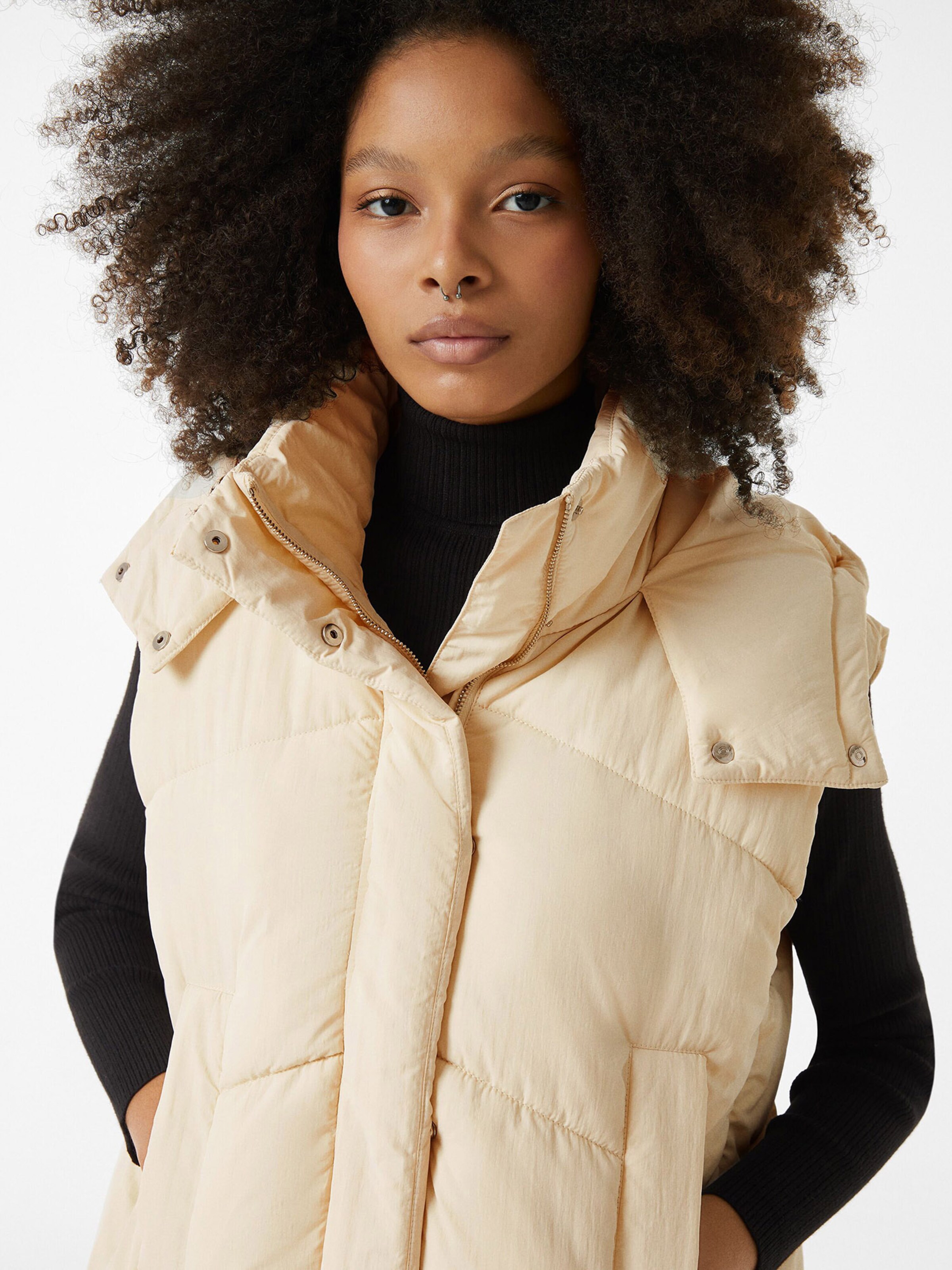 Gilet Bershka en Ecru ABOUT YOU