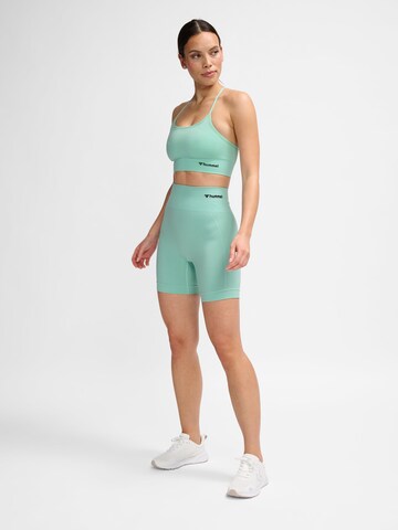 Skinny Pantaloni sport de la Hummel pe verde