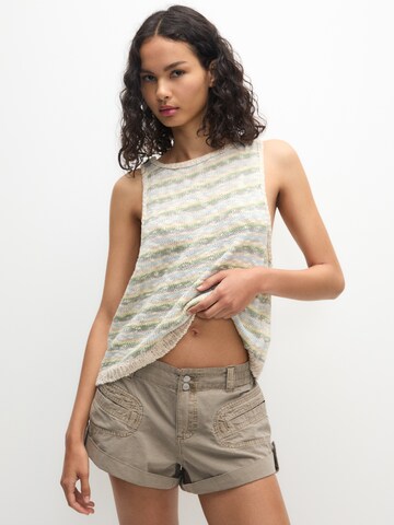 Pull&Bear Regular Trousers in Beige