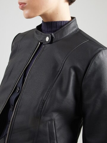 ONLY Jacke in Schwarz